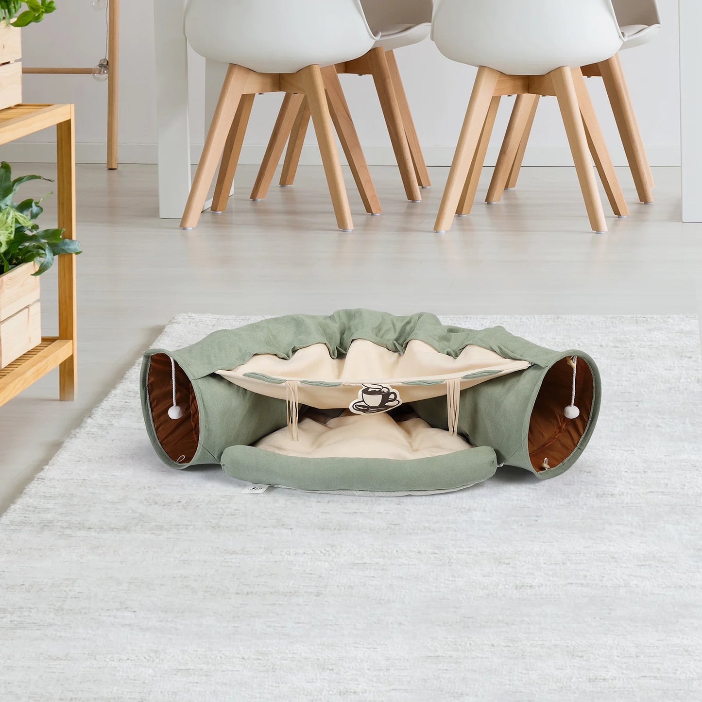 Telescopic Tunnel Bed for Cats