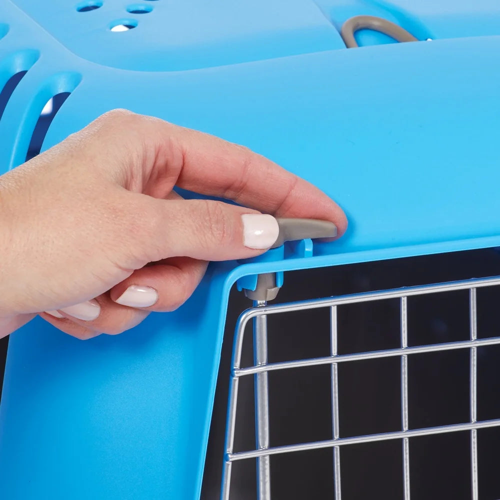 Portable Pet Carrier For Easy Travel and Vet Visits